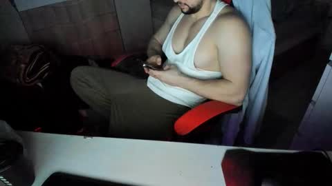 Snapshot of boy_boy22 chatting on 16, 12, 2025 boy_boy22 online show from 16, 12, 2025