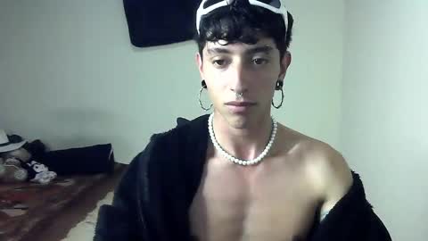 Boy Astro online show from 3, 2, 2025