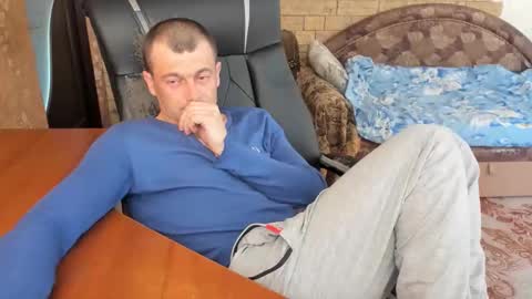 Snapshot of boyapollon chatting on 18, 4, 2026 BoyApollon online show from 18, 4, 2026