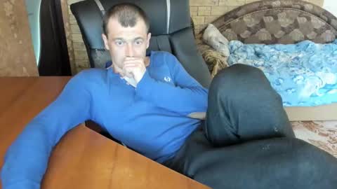 Snapshot of boyapollon chatting on 24, 4, 2026 BoyApollon online show from 24, 4, 2026