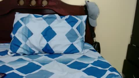 boyfit2023 online show from 23, 12, 2024