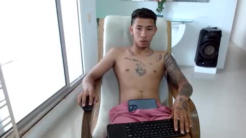 boyhot_sw online show from 23, 10, 2025