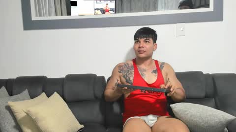 boys_blackandwhite online show from 29, 1, 2025