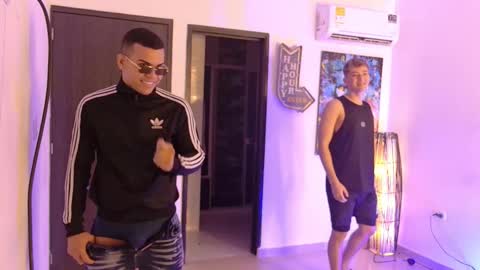 Angelo Mark Fernando Taylor online show from 11, 11, 2025