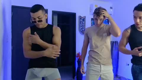 Angelo Mark Fernando Taylor online show from 22, 11, 2025