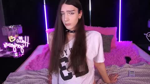 Nova online show from 17, 9, 2025