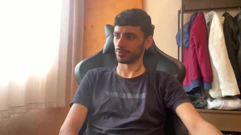 Snapshot of boyzinm2 chatting on 2, 10, 2025 boyzinm2 online show from 2, 10, 2025