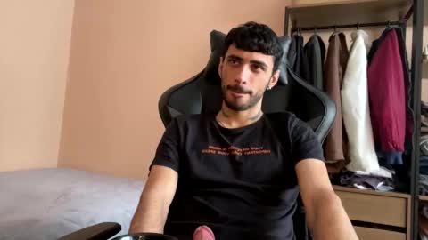 Snapshot of boyzinm2 chatting on 31, 10, 2025 boyzinm2 online show from 31, 10, 2025