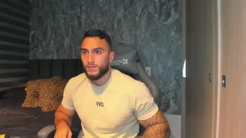 Snapshot of brad1_ chatting on 22, 10, 2025 instagramBrad mayers1twittermayersbrad online show from 22, 10, 2025