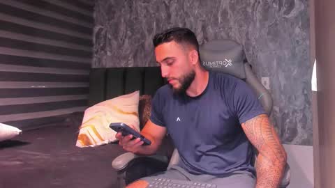 Snapshot of brad1_ chatting on 29, 10, 2025 instagramBrad mayers1twittermayersbrad online show from 29, 10, 2025