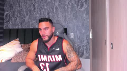 Snapshot of brad1_ chatting on 13, 11, 2025 instagramBrad mayers1twittermayersbrad online show from 13, 11, 2025