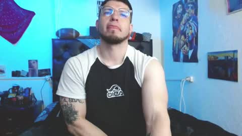 brad hot boy online show from 25, 9, 2025