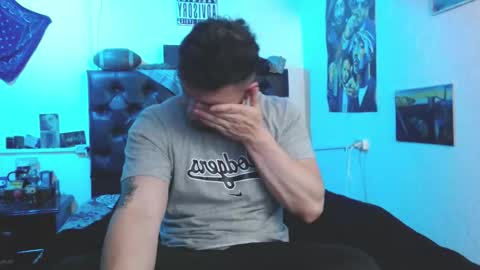 brad hot boy online show from 24, 3, 2026