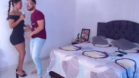 Snapshot of bradandjenn chatting on 17, 1, 2025 Your favorite couple and the best butt on Chatur online show from 17, 1, 2025