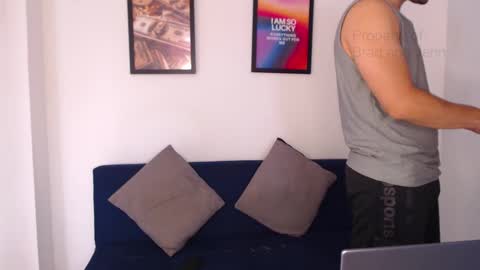 Snapshot of bradandjenn chatting on 25, 1, 2025 Your favorite couple and the best butt on Chatur online show from 25, 1, 2025