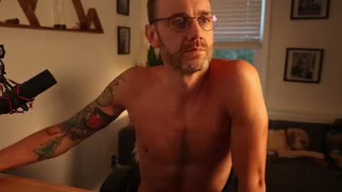 Snapshot of bradbronton chatting on 9, 7, 2026 BradBronton online show from 9, 7, 2026
