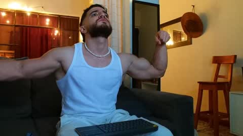 Bradley Martinez online show from 6, 1, 2025