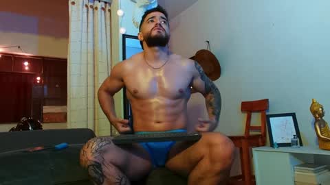 Bradley Martinez online show from 11, 1, 2025