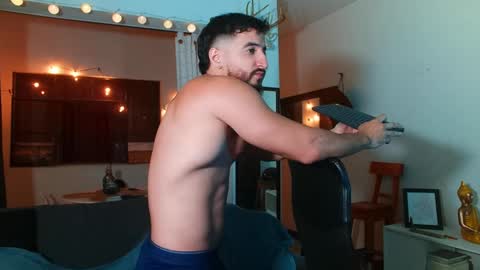 Bradley Martinez online show from 31, 1, 2025