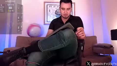 Bradley Colton Independ Model online show from 13, 6, 2026