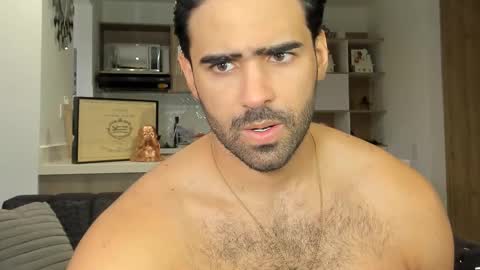 bradleymartin7 online show from 12, 2, 2025