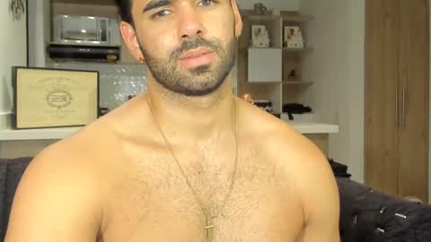 bradleymartin7 online show from 27, 2, 2025