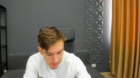 BradyFlint online show from 14, 4, 2026