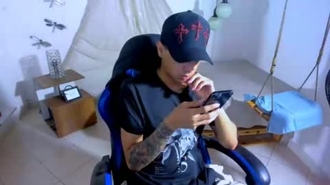 Snapshot of brand_hades chatting on 26, 6, 2026 B R A N D online show from 26, 6, 2026