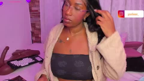Snapshot of brandy_brow chatting on 28, 2, 2026 brandy Independent model online show from 28, 2, 2026
