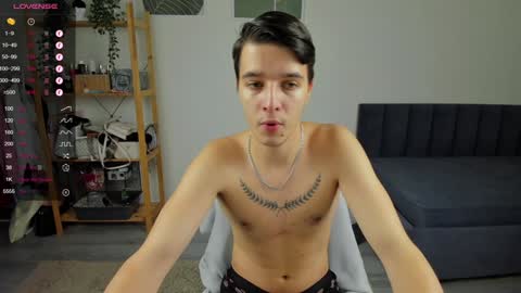 Johny Bravo online show from 4, 12, 2024