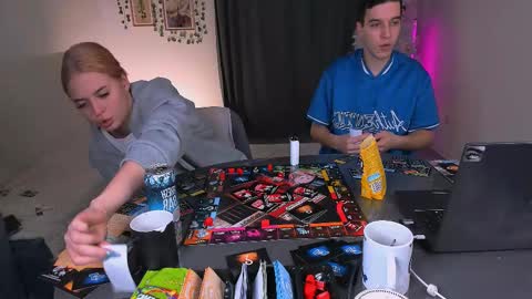 Snapshot of bravomaestro chatting on 1, 2, 2025 Johny Bravo online show from 1, 2, 2025