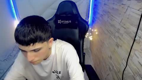 Snapshot of brayan_lopezz chatting on 5, 12, 2024 BRAYAN online show from 5, 12, 2024