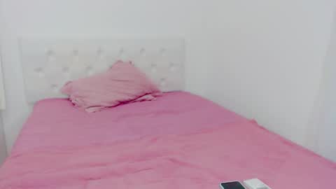 Snapshot of braziliangirl191 chatting on 11, 11, 2025 Alice online show from 11, 11, 2025