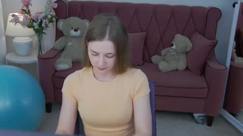 Snapshot of bree_sky chatting on 13, 4, 2026 Bree online show from 13, 4, 2026