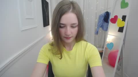 Snapshot of bree_sky chatting on 15, 5, 2026 Bree online show from 15, 5, 2026