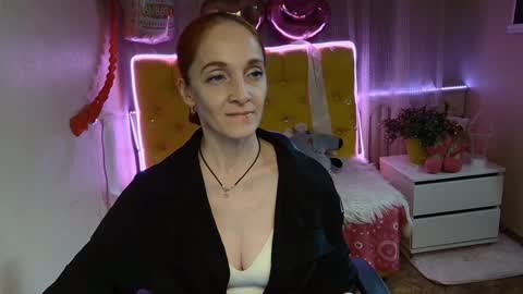 Snapshot of breeterner chatting on 3, 3, 2025 breeterner online show from 3, 3, 2025