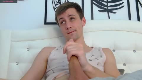 Snapshot of brell_line chatting on 4, 2, 2025 Brelland online show from 4, 2, 2025