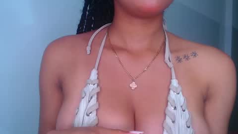 Snapshot of brenda_a_ chatting on 3, 3, 2025 Brendi online show from 3, 3, 2025