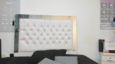 Snapshot of brenda_maz chatting on 1, 12, 2025 Brenda online show from 1, 12, 2025