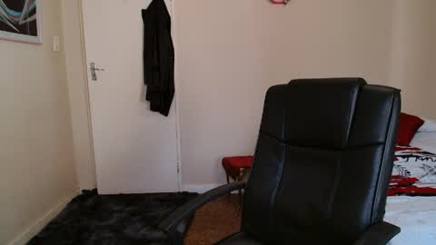 ask me lol online show from 9, 4, 2026