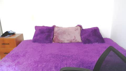 brendasantos_77 online show from 21, 10, 2025