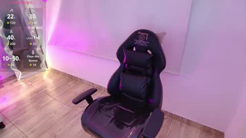 BRENDDA  online show from 26, 11, 2025