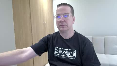 Snapshot of brettdj chatting on 16, 11, 2025 Brett online show from 16, 11, 2025