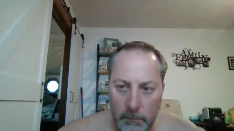 Snapshot of brettsky chatting on 24, 10, 2025 hey online show from 24, 10, 2025