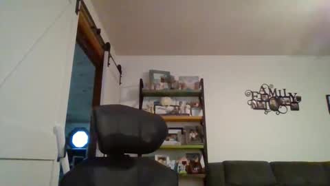 Snapshot of brettsky chatting on 9, 11, 2025 hey online show from 9, 11, 2025