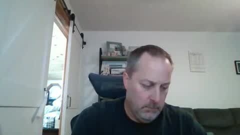 Snapshot of brettsky chatting on 16, 11, 2025 hey online show from 16, 11, 2025