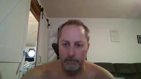 Snapshot of brettsky chatting on 17, 11, 2025 hey online show from 17, 11, 2025