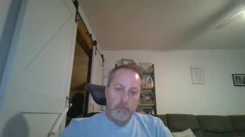 Snapshot of brettsky chatting on 4, 12, 2025 hey online show from 4, 12, 2025