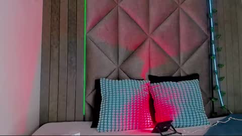 B R I A  online show from 1, 12, 2025