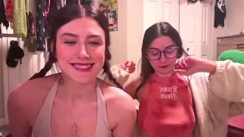 Snapshot of briadominick chatting on 19, 2, 2025 Brianna3 online show from 19, 2, 2025